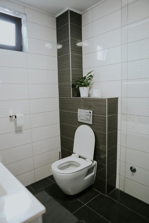 Apartman Nikola Gospić Екстериор снимка
