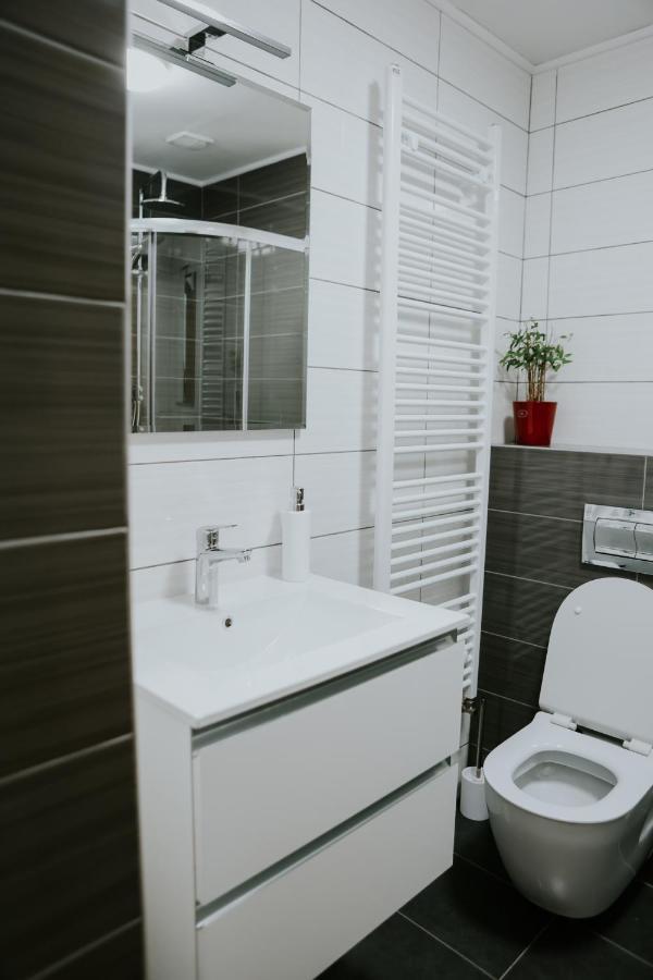 Apartman Nikola Gospić Екстериор снимка