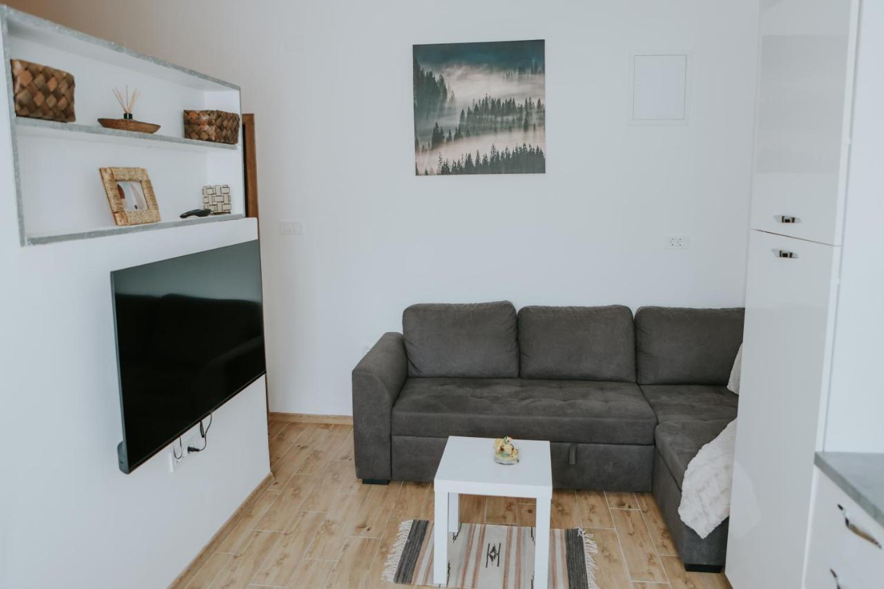Apartman Nikola Gospić Екстериор снимка