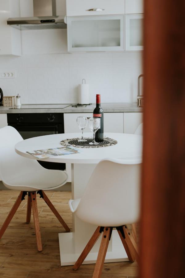 Apartman Nikola Gospić Екстериор снимка